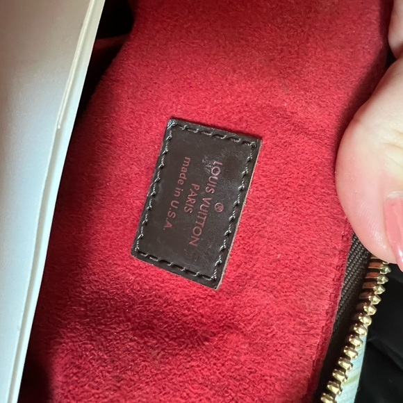 Authentic Louis Vuitton Trevi pm - Picture 8 of 9